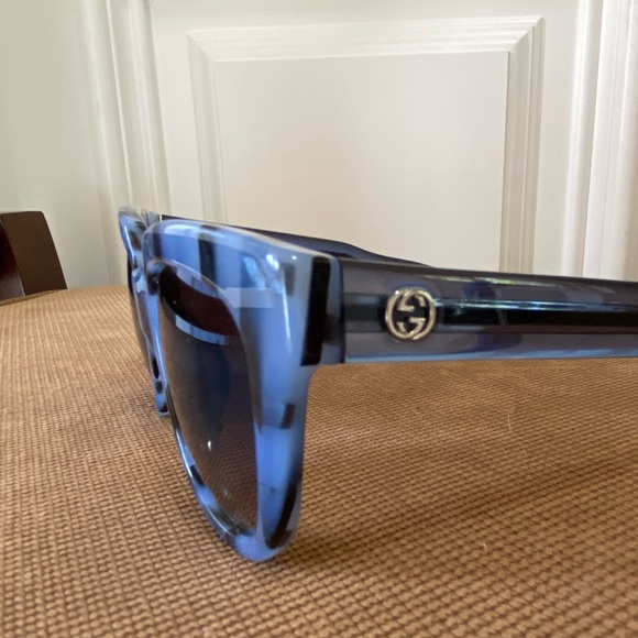 New - Gucci Blue Mirrored Sunglasses - Picture 4 of 6
